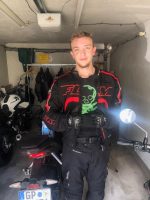 471BC9F0-7274-43A4-B74B-C6915FF01DC1