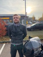 B389E763-6827-429C-8822-B5E58290DADA